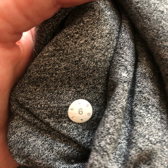 Lululemon Scuba Hoodie - Picture 5 of 6